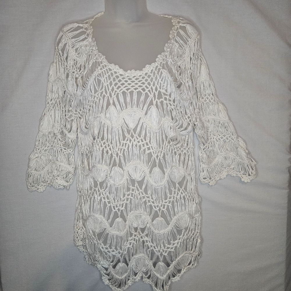 Sioni Crocheted Open Weave Cream Tunic Top GUC 22" PTP